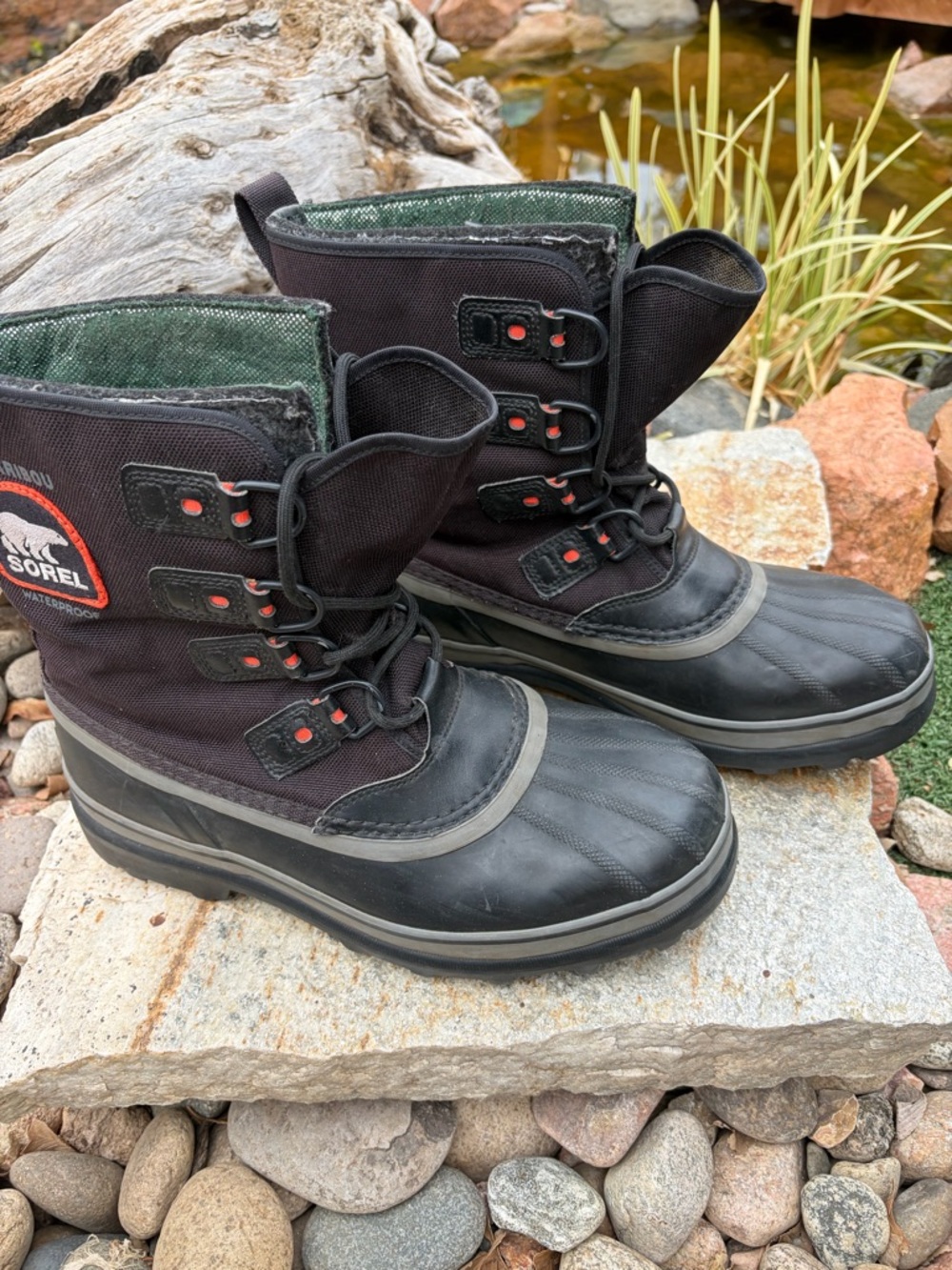 Sorel Caribou NM2138-010 Mens 10.5 Insulated Waterproof Snow Boots